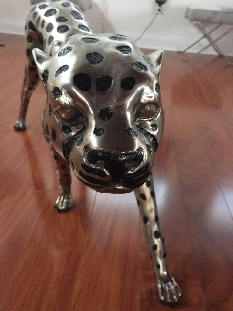 metal cheetah sculpture