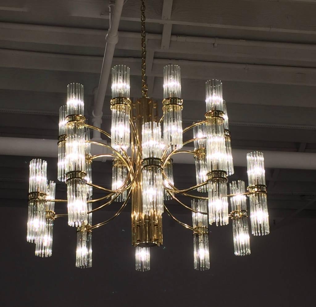 Stunning Italian Mid Century Modern Chandelier by Gaetano Sciolari 3