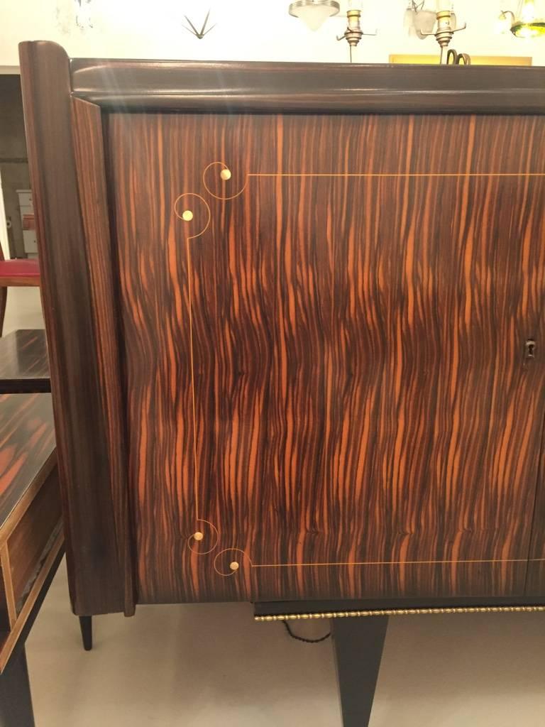 Mid-20th Century French Art Deco Macassar Ebony Mother-of-Pearl Buffet with Center Dry Bar
