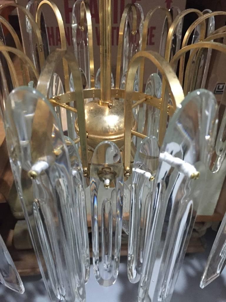 Fin du 20e siècle Lustre italien à deux étages de style mi-siècle moderne par Gaetano Sciolari en vente