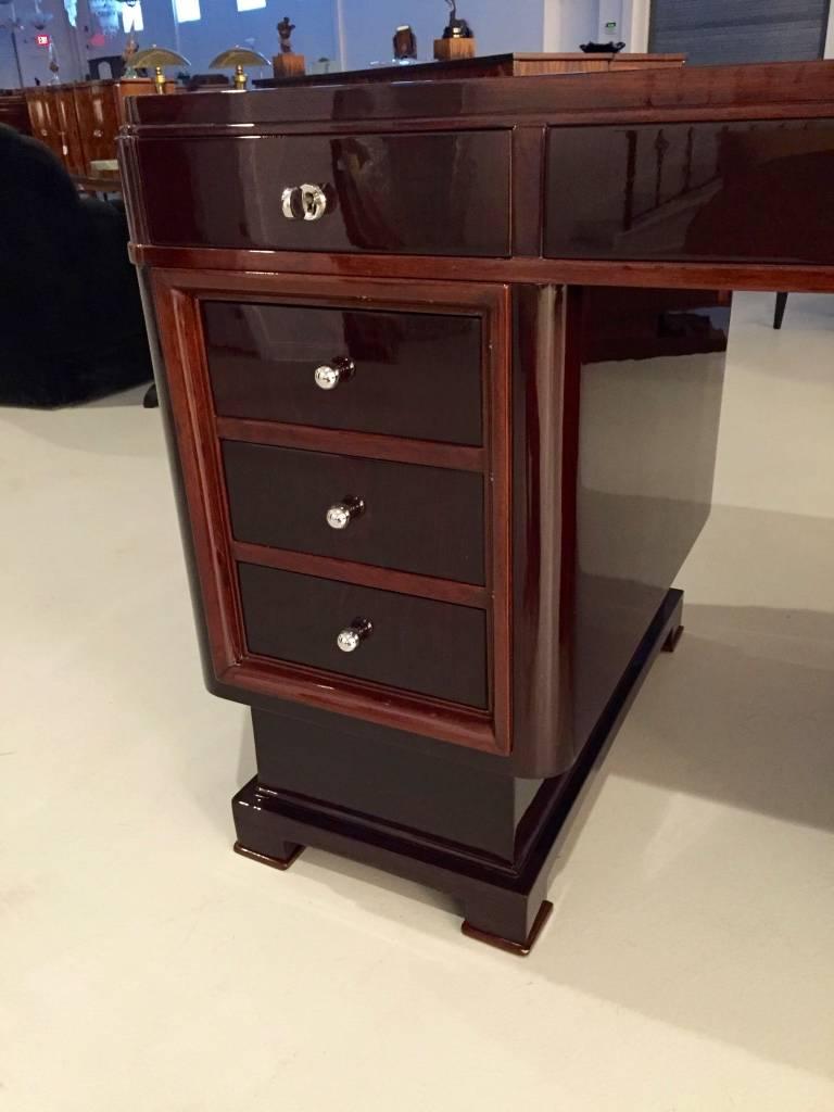 Stunning French Art Deco Two-Tone Desk In Excellent Condition For Sale In North Bergen, NJ