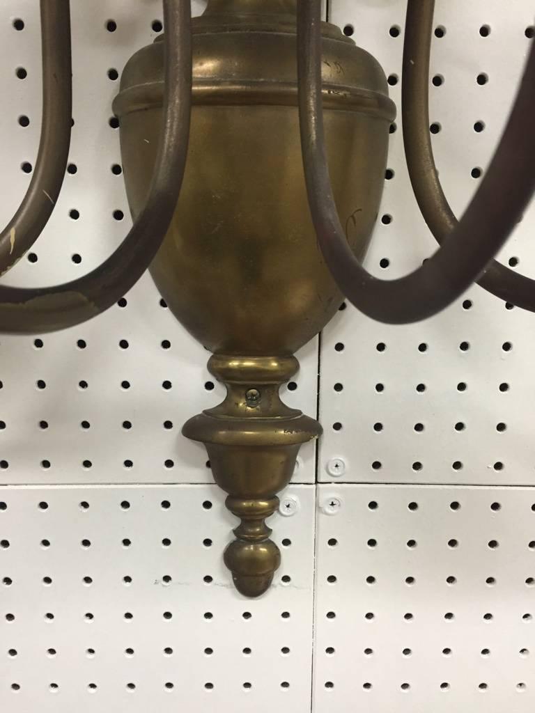 Early 20th Century Pair of Williamsburg Style Brass Electrified Sconces  For Sale