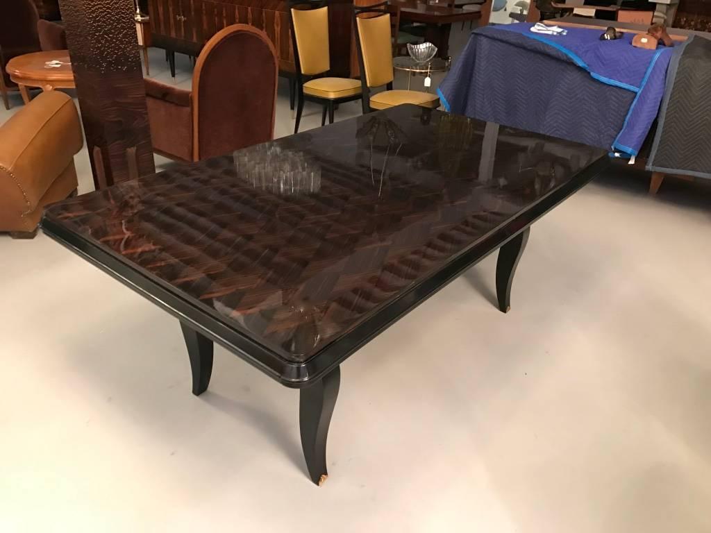 Table de salle à manger Art Déco française avec quincaillerie en laiton et incrustation spectaculaire en vente 1