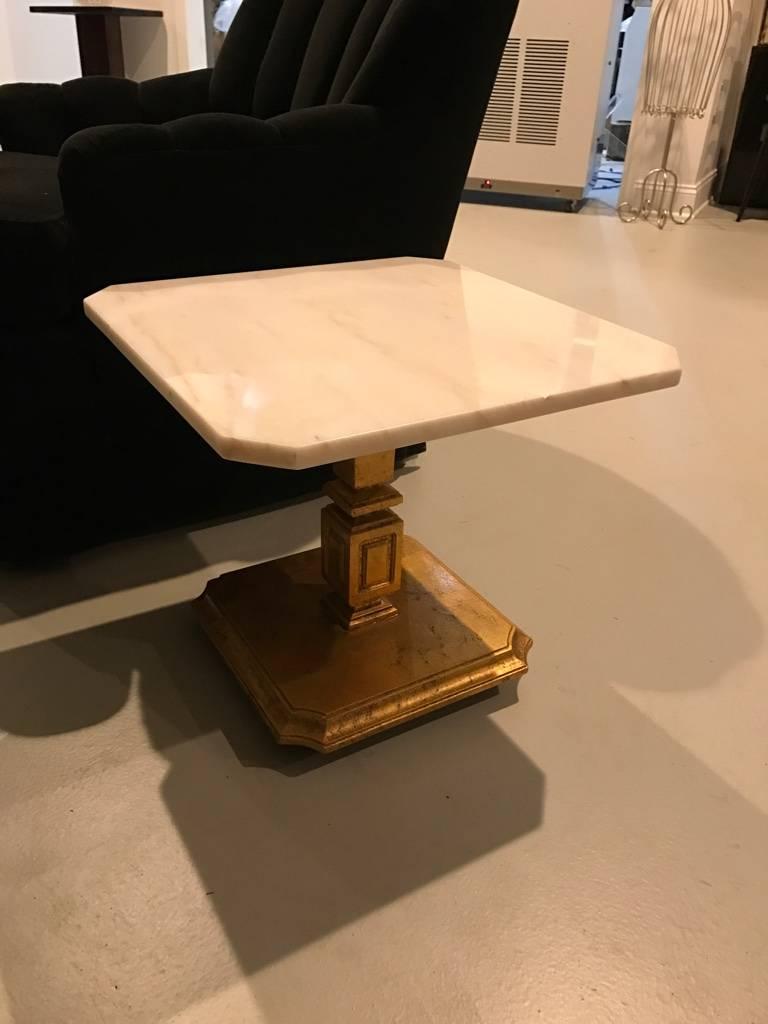 Pair of Gilt Wood and Marble Top Side Tables In Excellent Condition In North Bergen, NJ