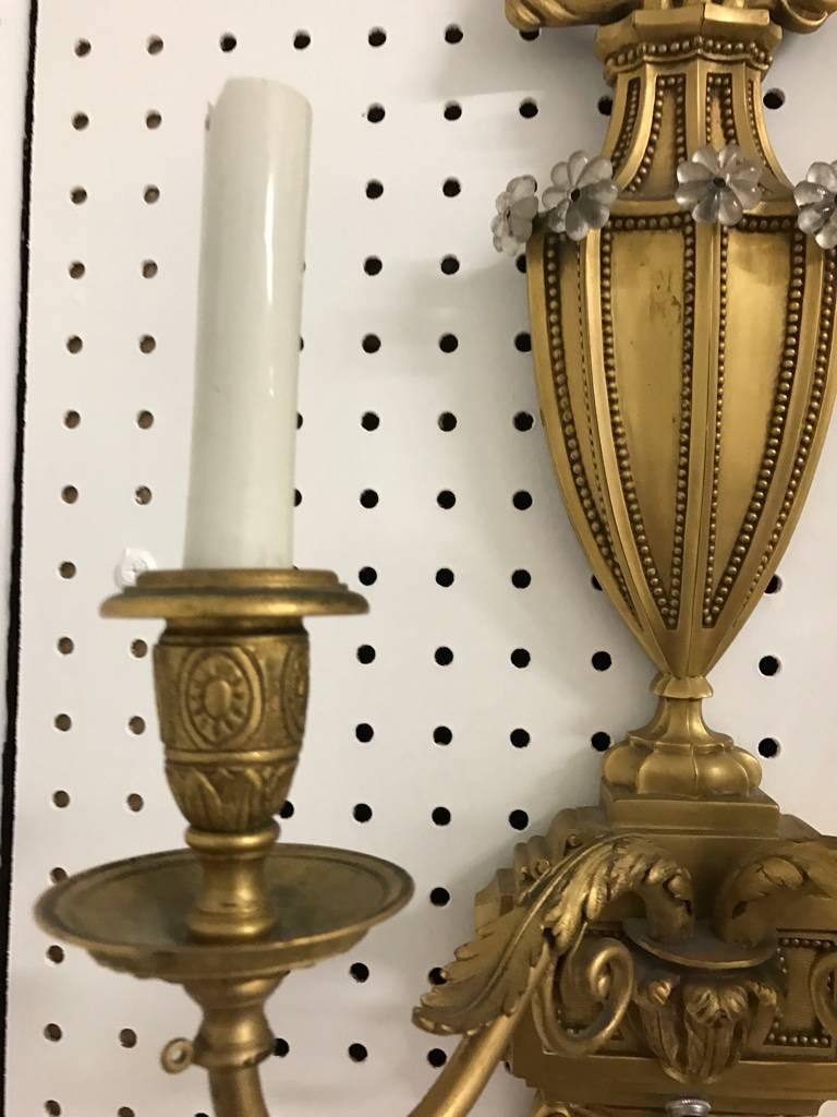 Caldwell Style Bronze Sconce In Excellent Condition For Sale In North Bergen, NJ
