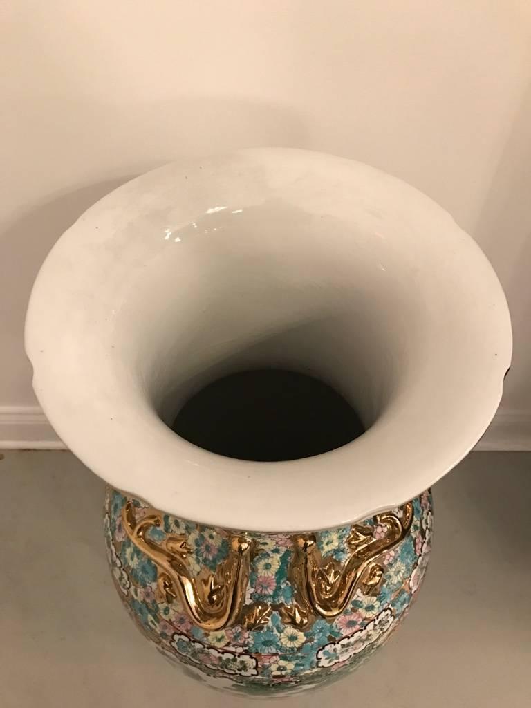 Palace Size Porcelain Vase with Floral Motif and Gold Accents For Sale 4