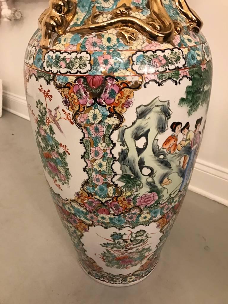 Palace Size Porcelain Vase with Floral Motif and Gold Accents For Sale 6