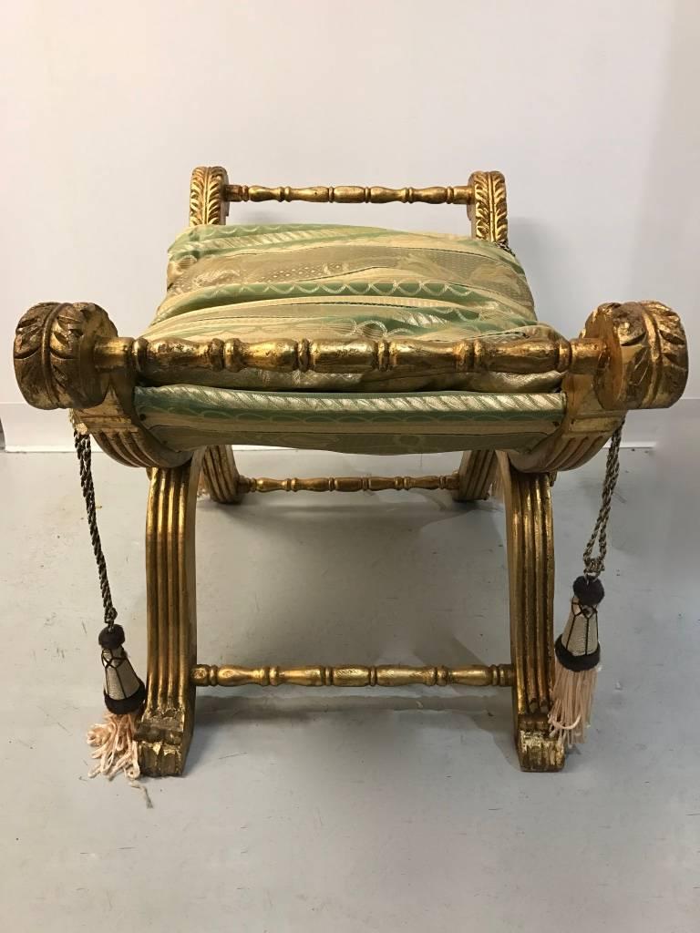 Giltwood Bench with Pillow and Nailheads In Good Condition For Sale In North Bergen, NJ