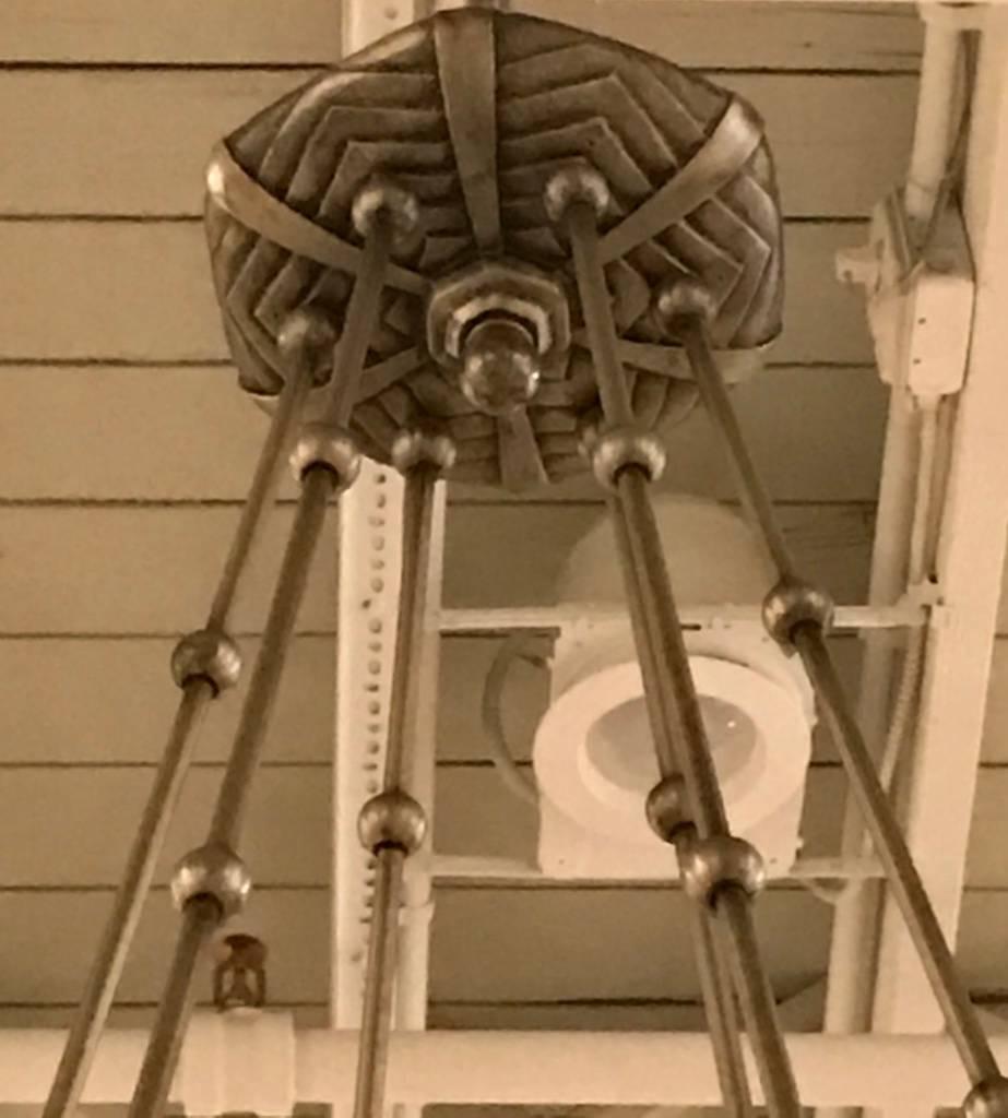Lampadario Art Deco francese di Hettier & Vincent e Genet & Michon in vendita 3