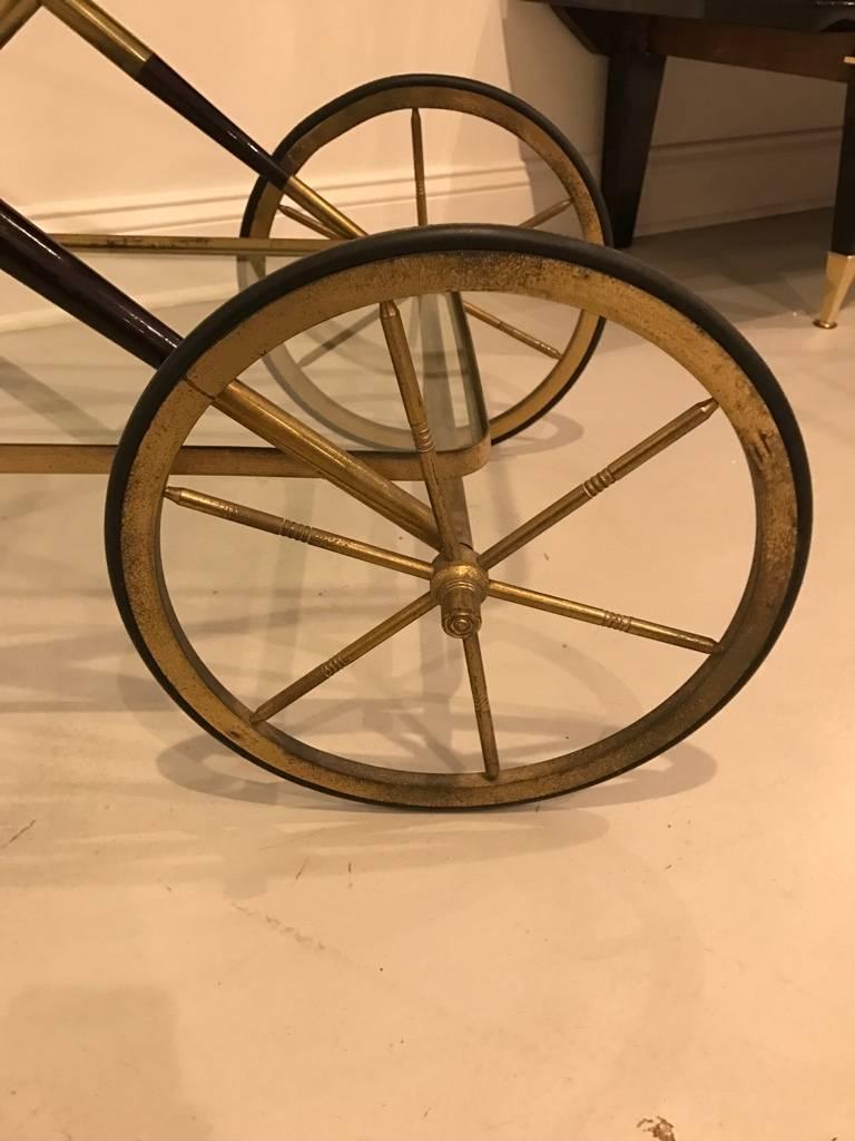 Italian Mid-Century Brass and Glass Bar Cart In Good Condition In North Bergen, NJ
