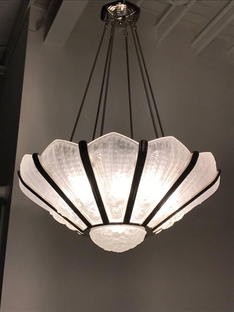 Stunning French Art Deco Chandelier by Genet Et Michon 4