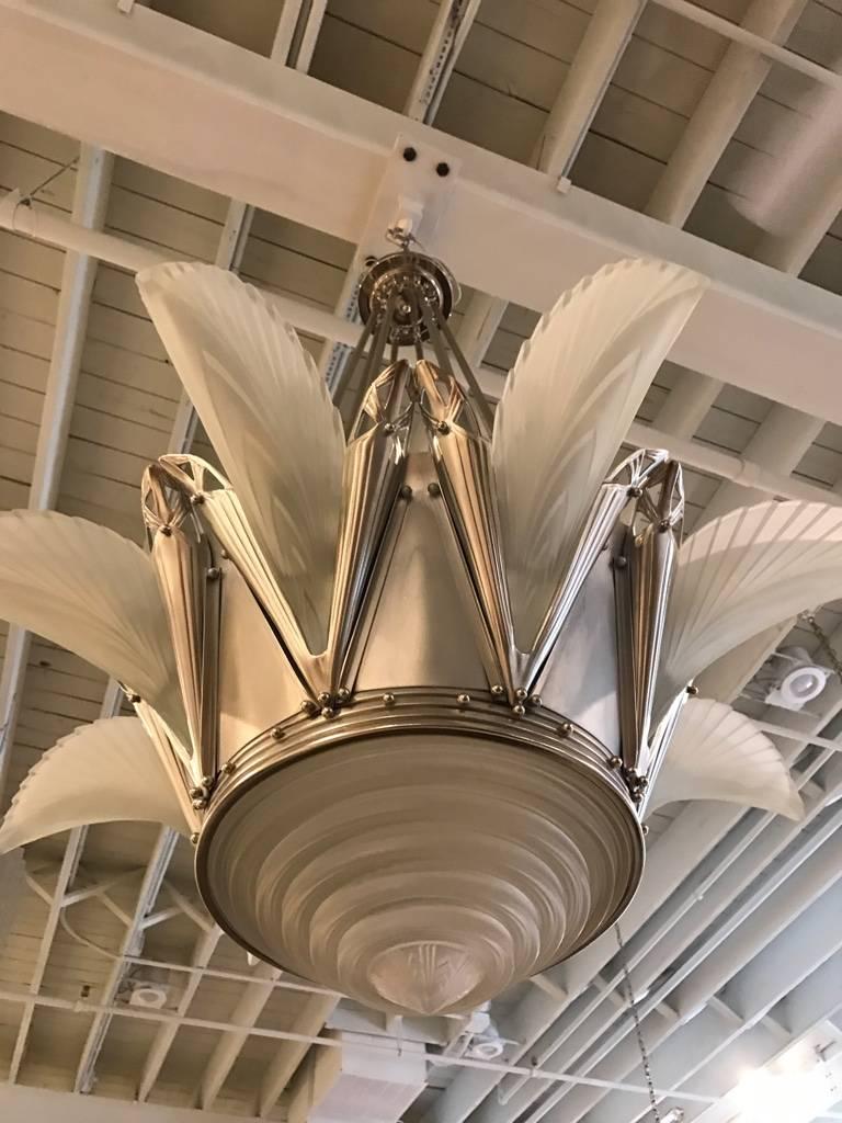 Stupendo lampadario francese Art Déco firmato da G Leleu in vendita 2