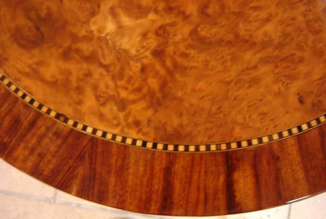 American Art Deco Marquetry Tea Table Occasional Table In Excellent Condition In North Bergen, NJ