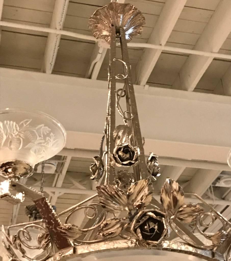 French Art Deco Chandelier Signed by P. Maynadier In Excellent Condition For Sale In North Bergen, NJ