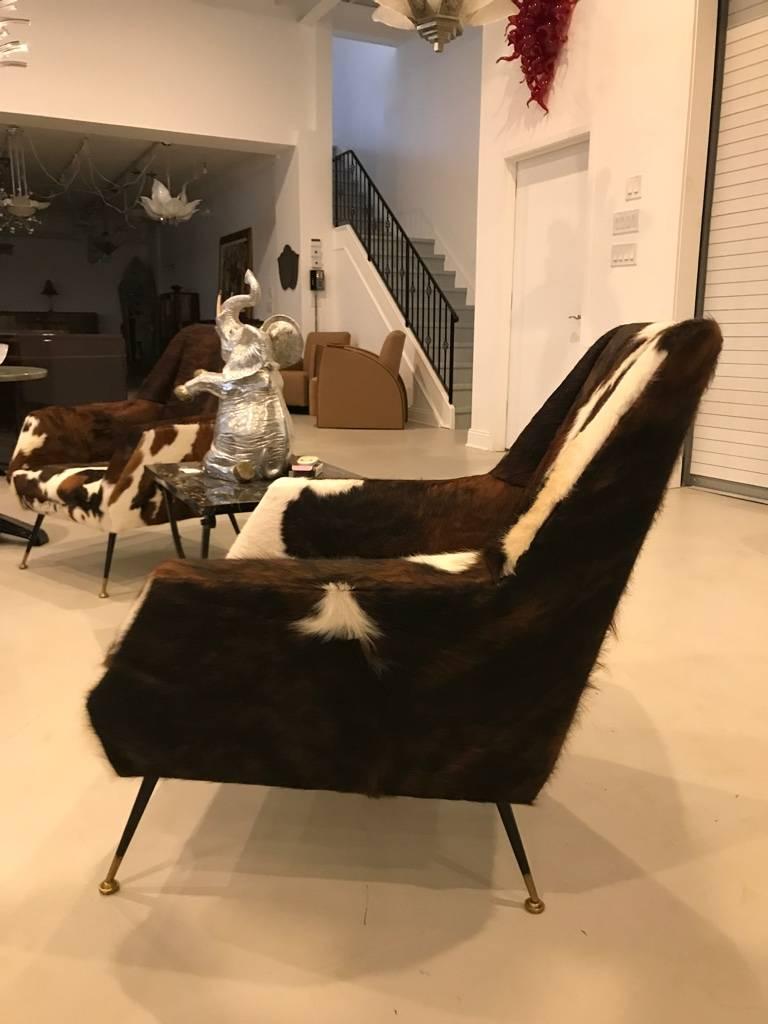 Mid-20th Century Pair of Italian Mid-Century Modern Club Chairs Covered in Cowhide