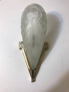 Paire d'appliques murales Art déco françaises par J Robert