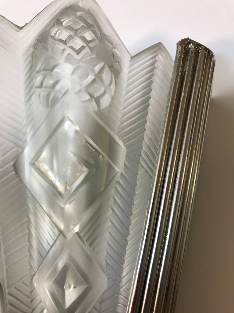Pair of French Art Deco Geometric Sconces Signed by Noverdy For Sale 3