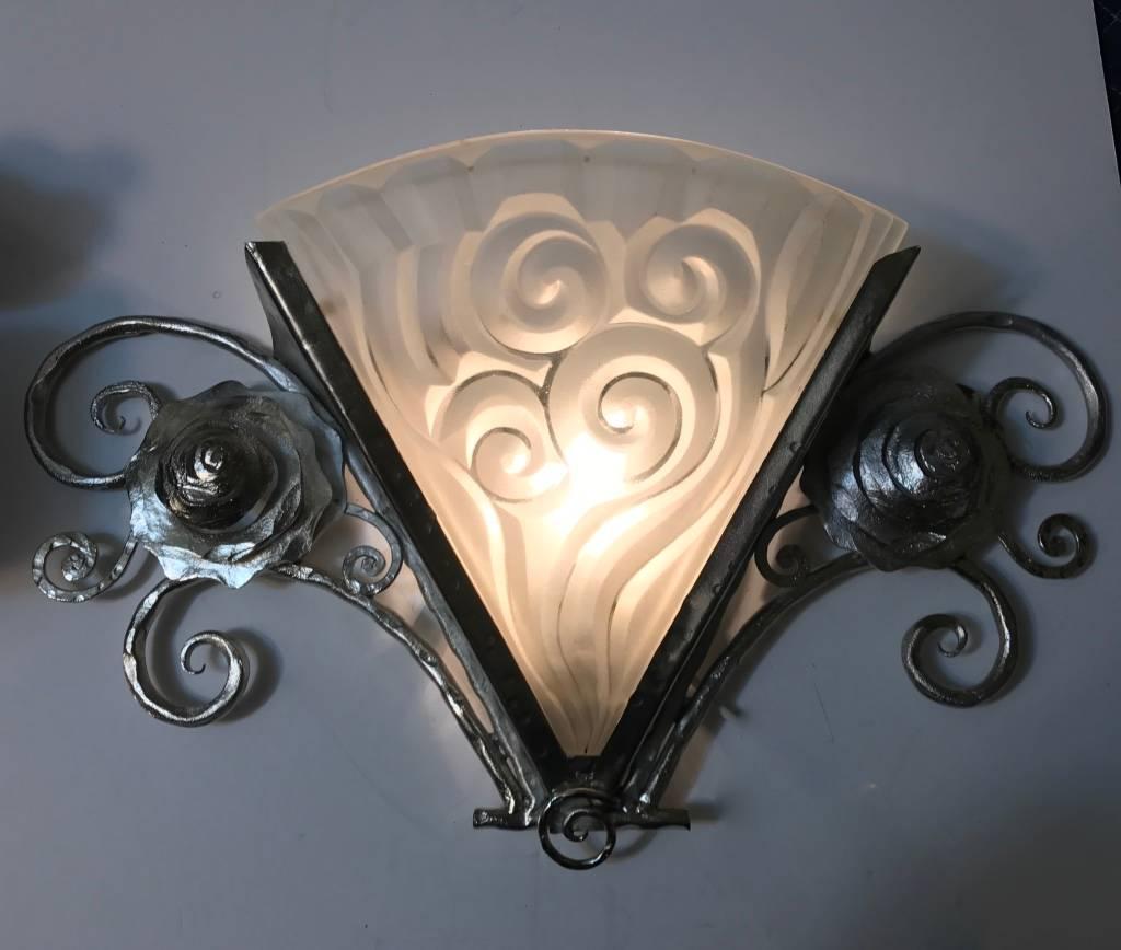 Pair of French Art Deco Wall Sconces by Degue For Sale 5