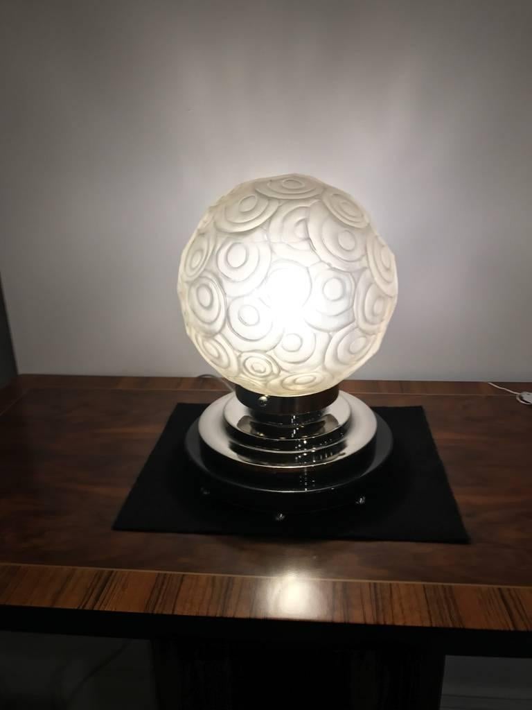 French Art Deco Table Lamp by Sabino with Geometric Motif For Sale 4