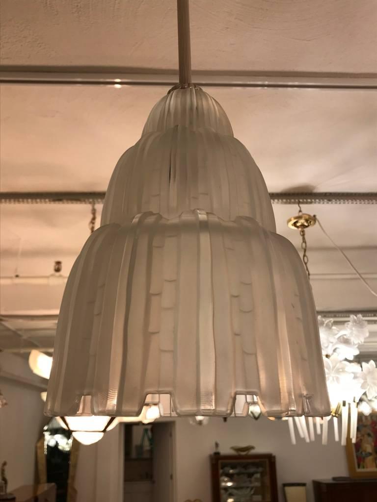 20th Century Pair of French Art Deco Waterfall Chandeliers Signed by Sabino For Sale