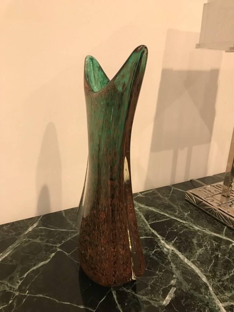 Mid-Century Modern Murano Vase In Excellent Condition For Sale In North Bergen, NJ