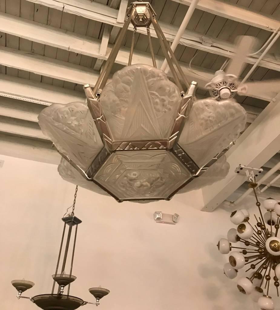 French Art Deco Chandelier with Geometric and Floral Motif In Excellent Condition In North Bergen, NJ