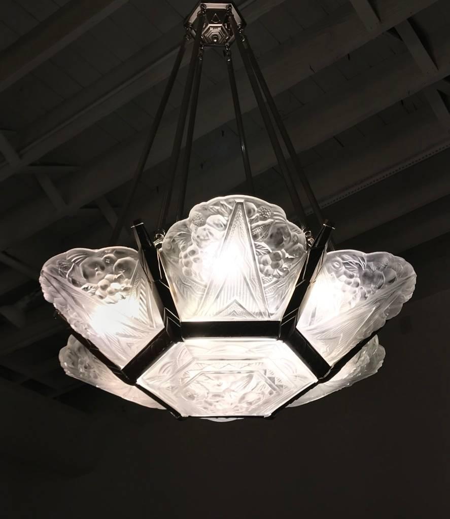 French Art Deco Chandelier with Geometric and Floral Motif 4