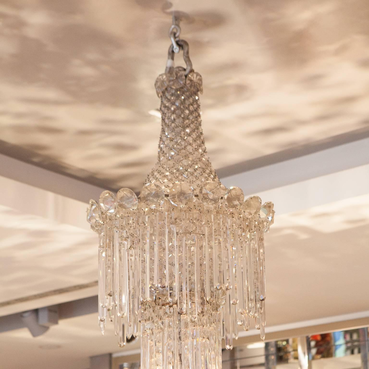 Italian 19th Century Huge Chandelier with Baccarat Crystals Made in Italy For Sale
