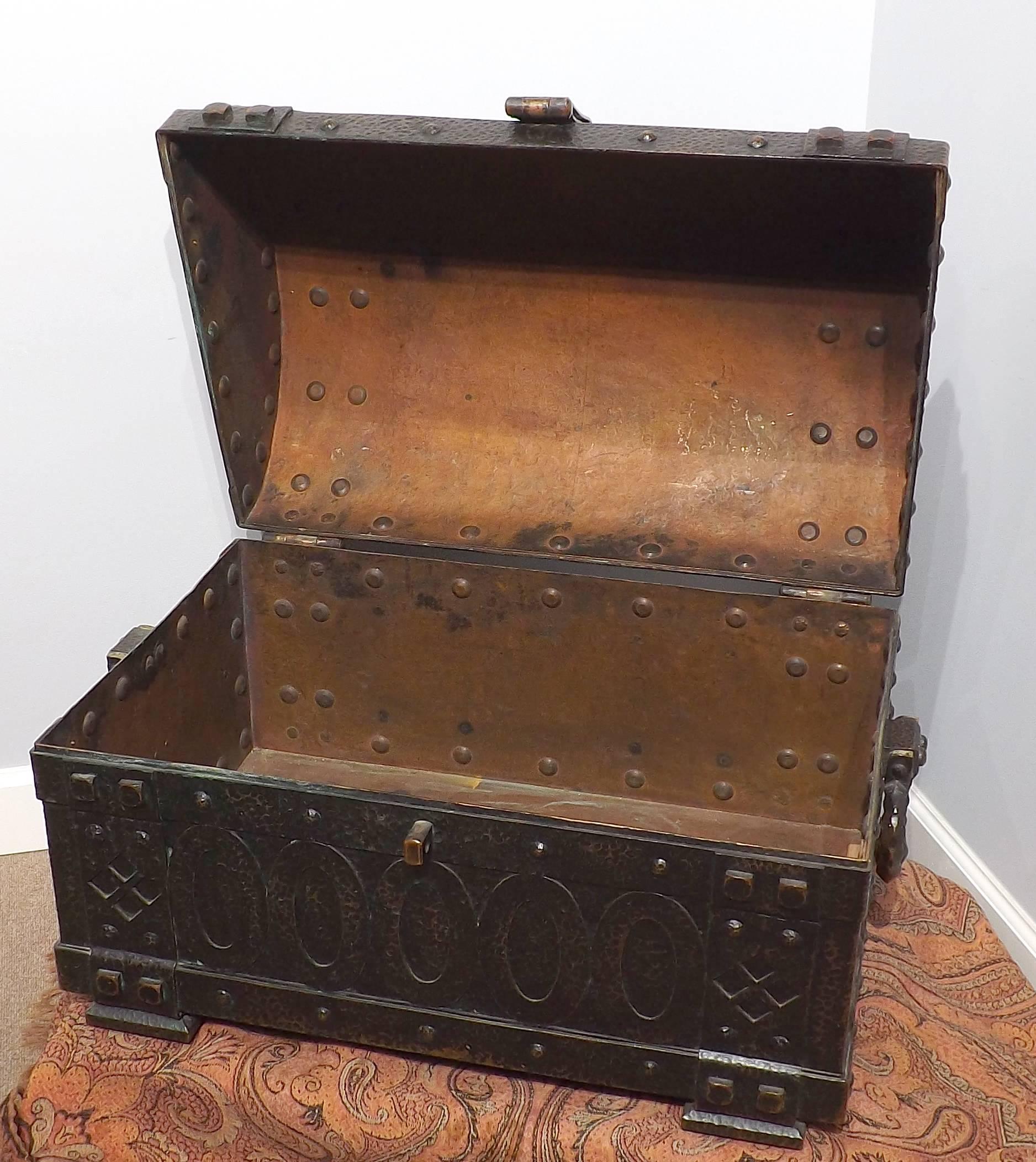 European 19th Century Arts and Crafts Patinated Hammered Copper Chest or Strongbox For Sale