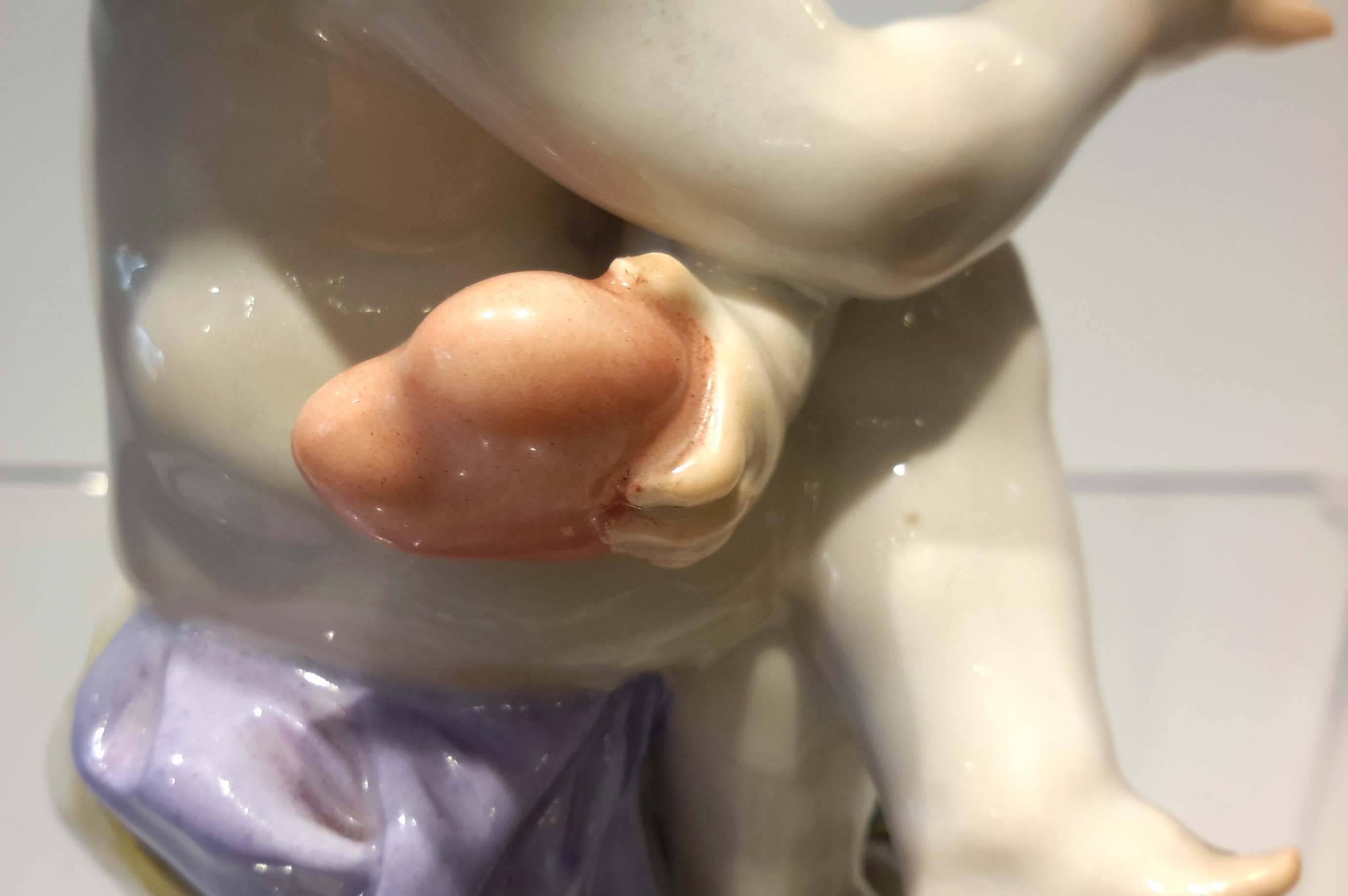 Adorable 19th Century Meissen Porcelain Figure of an Angel with Heart 3