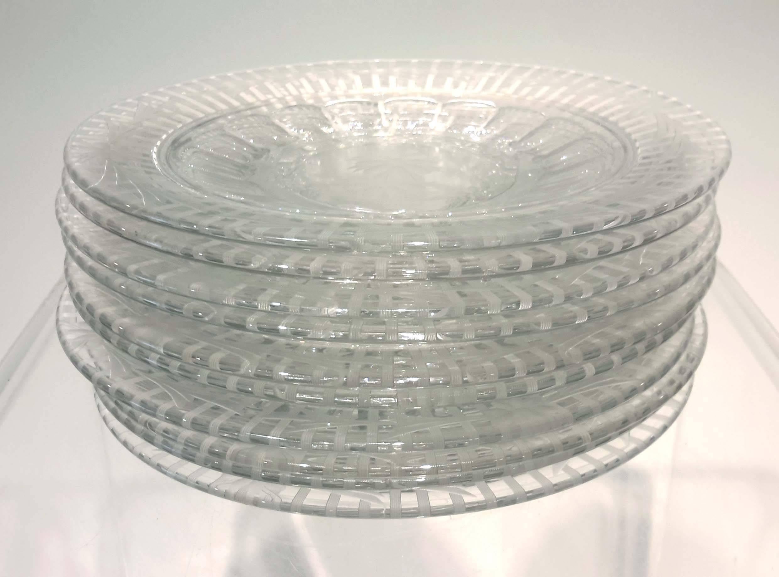Engraved Set of Ten English Hand-Cut and Etched Crystal Glass Dessert Plates, circa 1920 For Sale