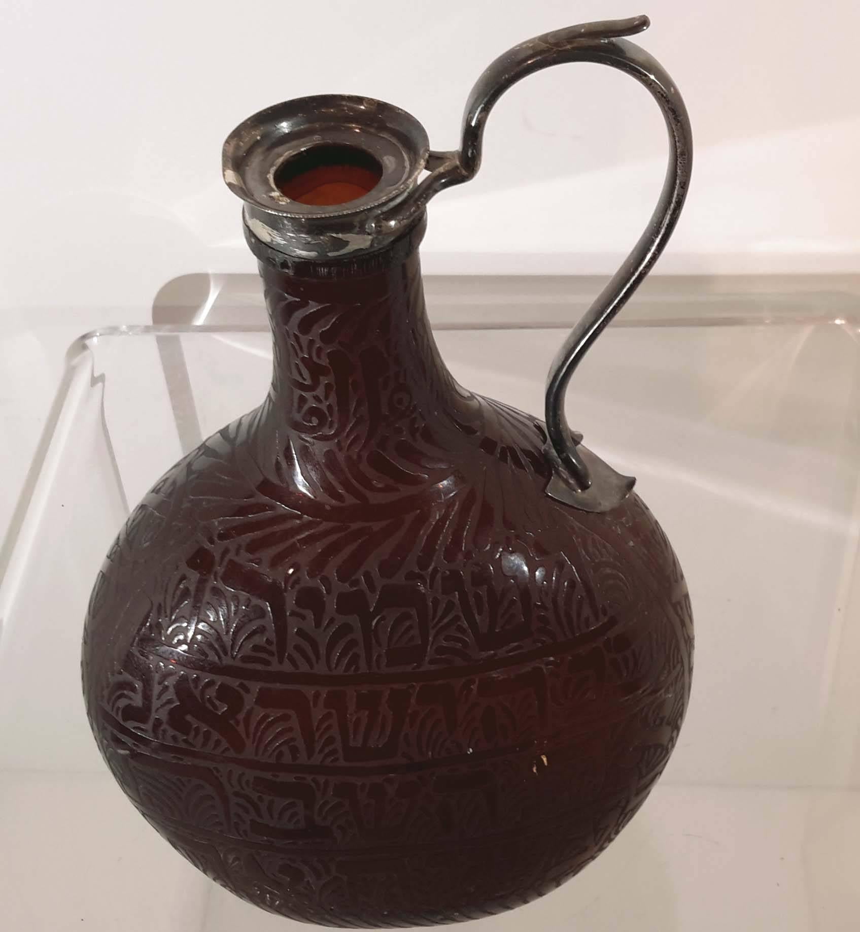 Rare Engraved Glass Judaic Sabbath Wine Jug, 19th Century In Excellent Condition In New York, NY