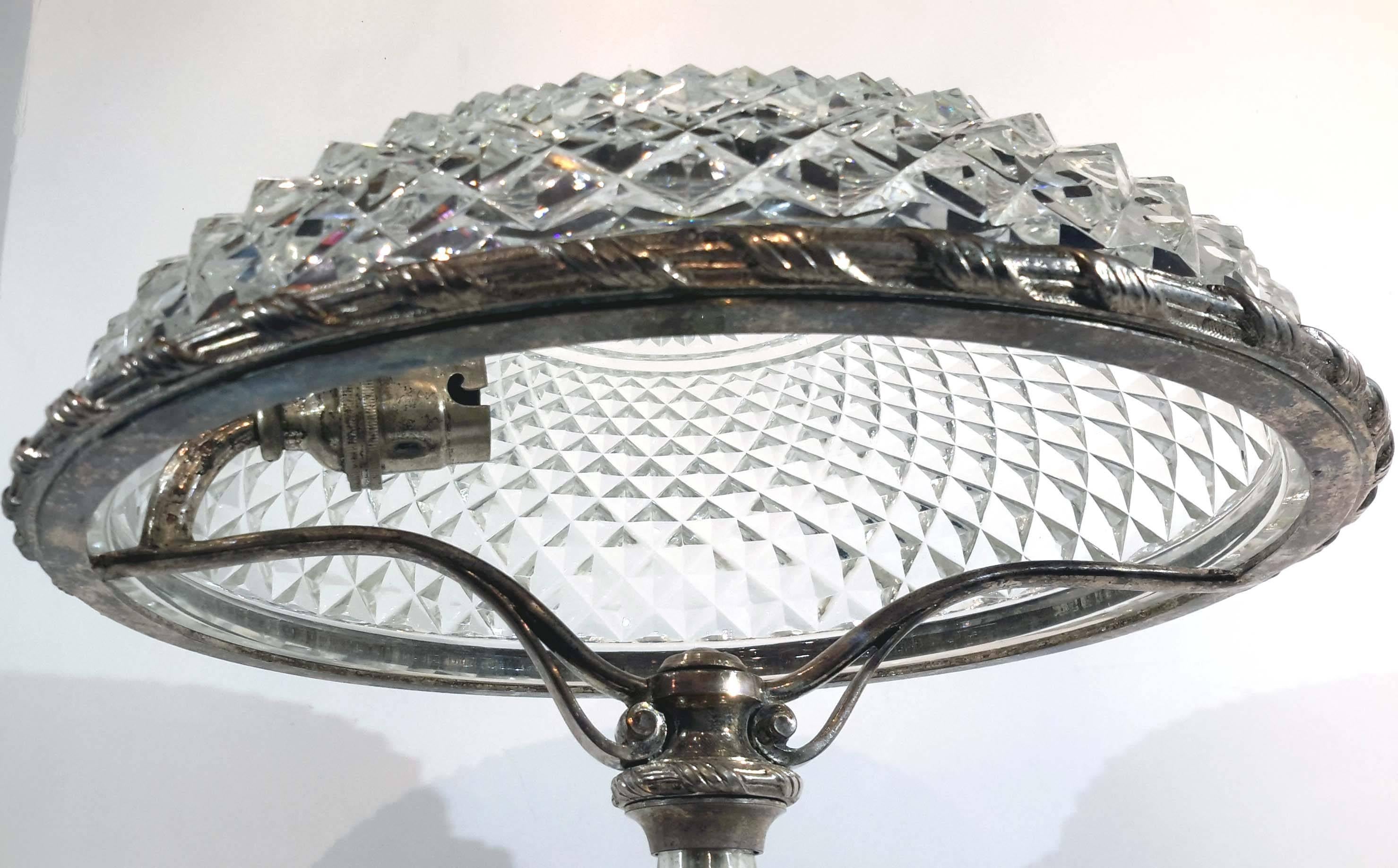 Cut Crystal and Silvered Bronze Boudoir Lamp, circa 1900 In Good Condition For Sale In New York, NY
