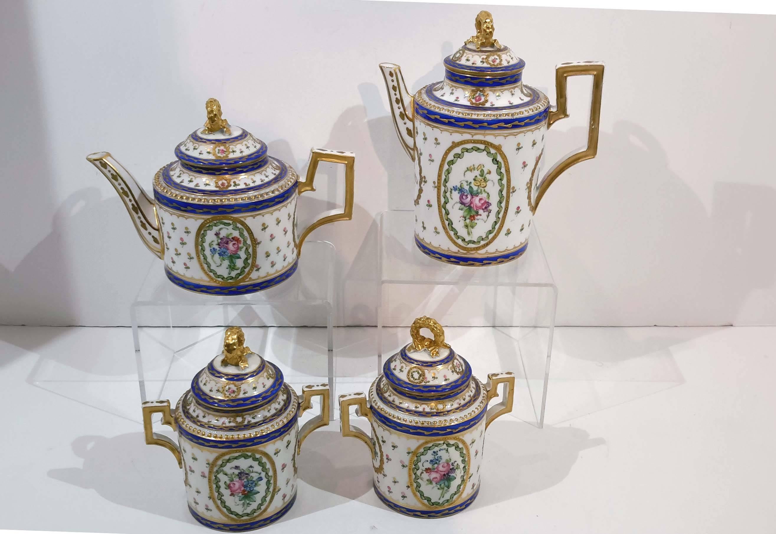 Magnificent Madame de Pompadour Porcelain Tea and Coffee Set, circa 1860 2