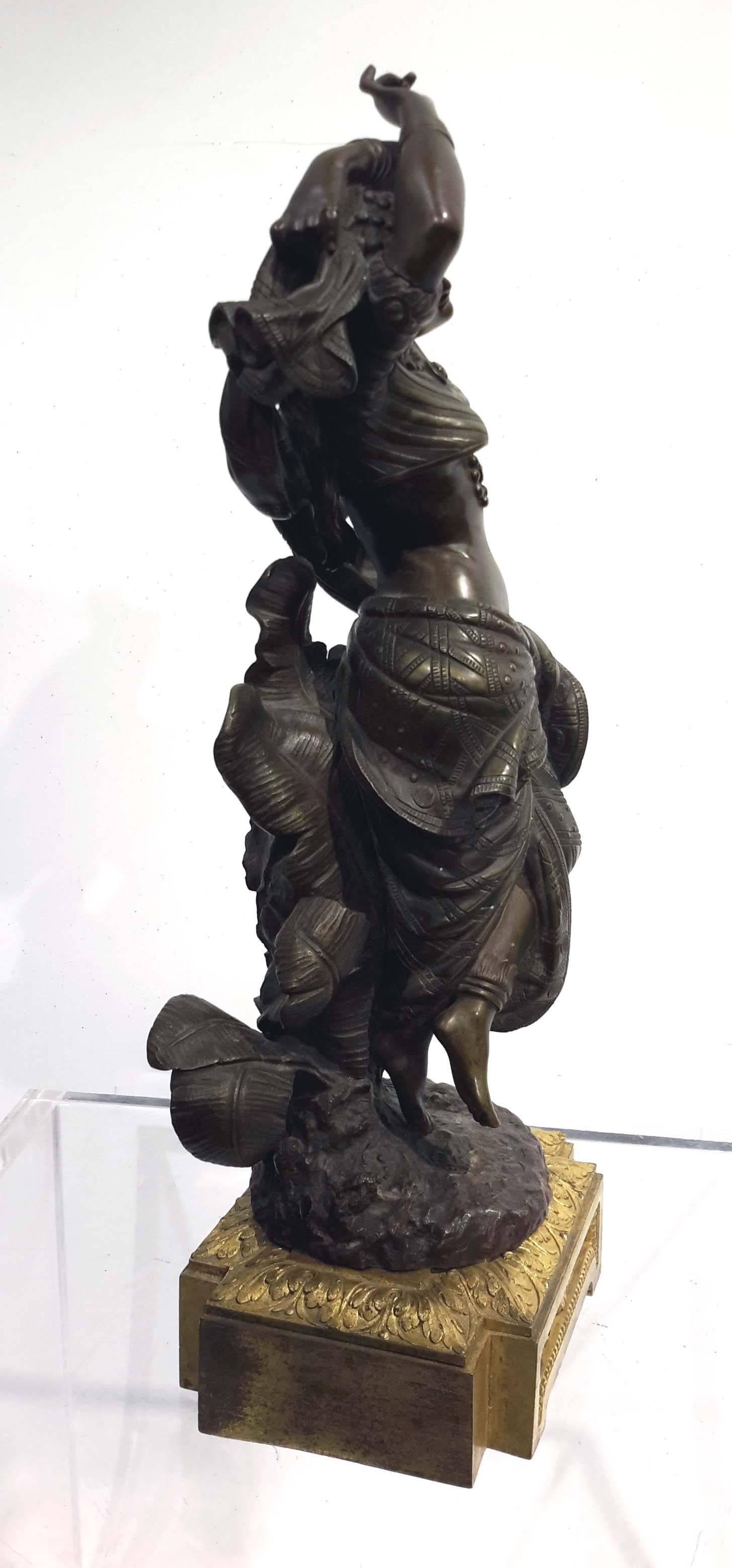 Belle Époque French Bronze Sculpture of Indian Dancer, 19th Century For Sale