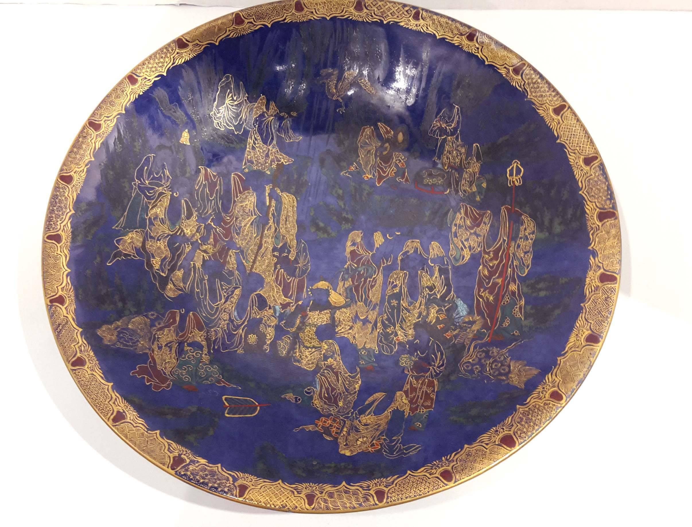 Great quality painting of deities with gold, silver and enamel decorations.
Underglazed blue six character DAOGUANG mark.
This is an early 20th century Chinese plate that might have been decorated by Japanese.
 