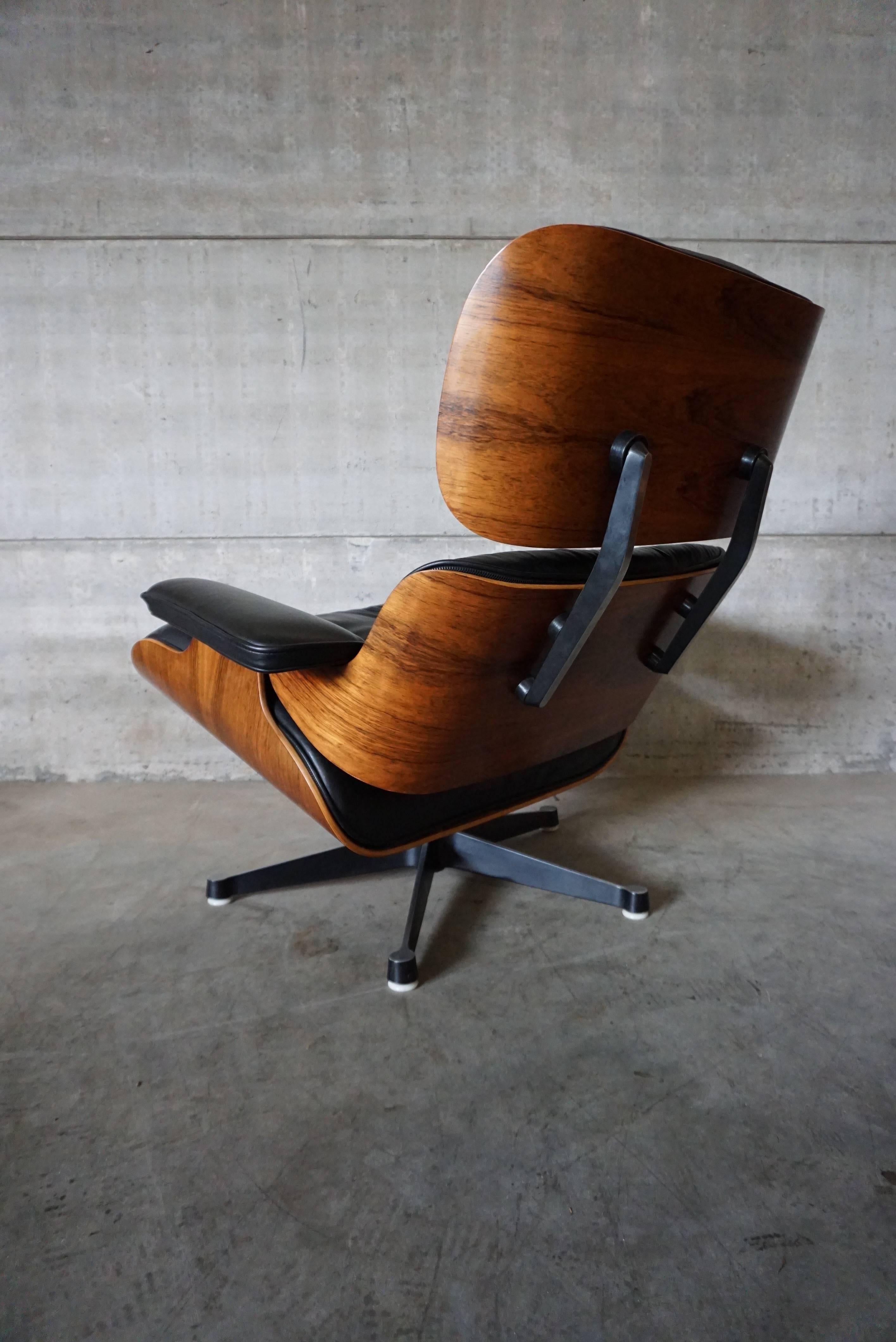 Model 670 Lounge Chair by Charles and Ray Eames for Vitra, 1970s 1
