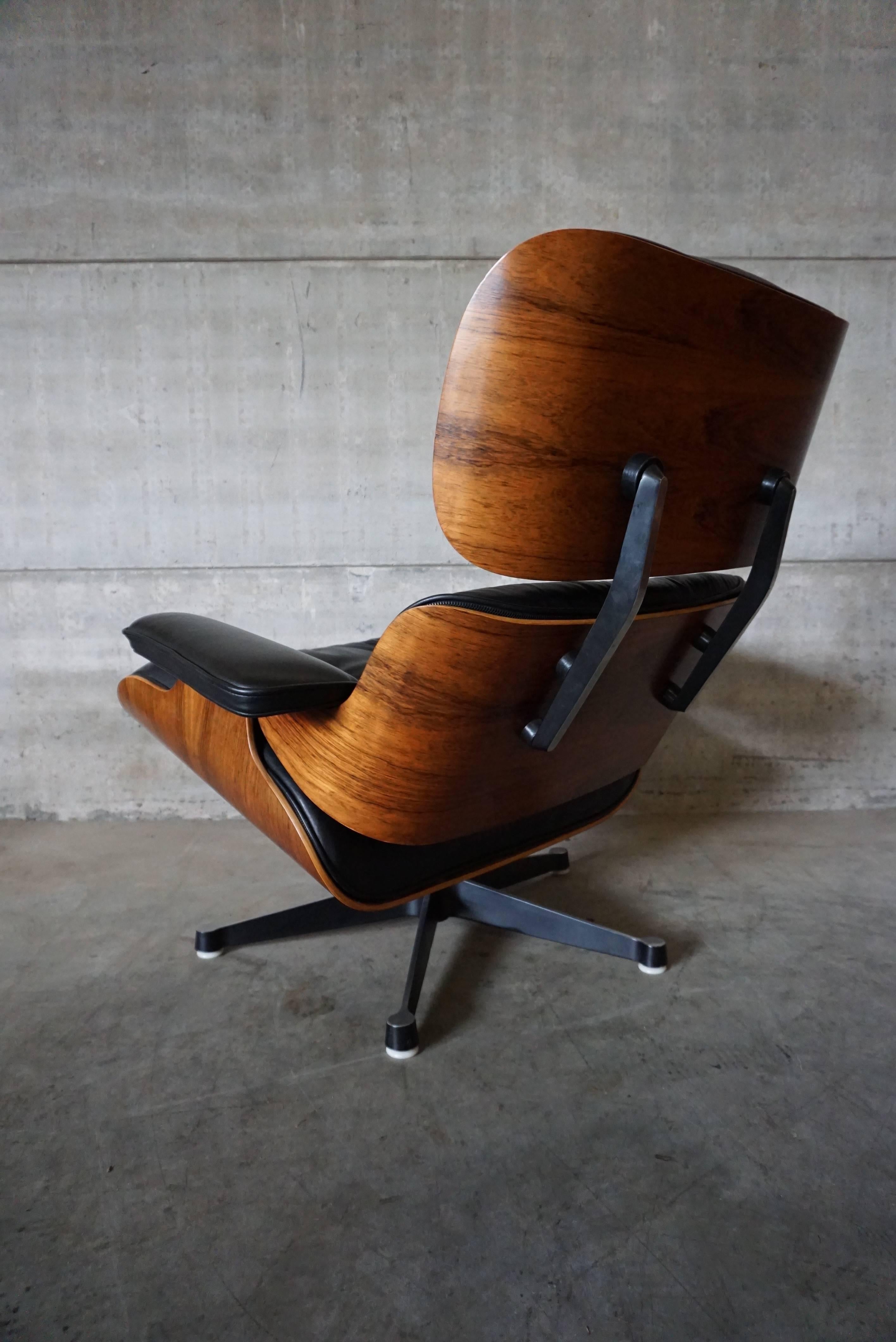 Model 670 Lounge Chair by Charles and Ray Eames for Vitra, 1970s 2
