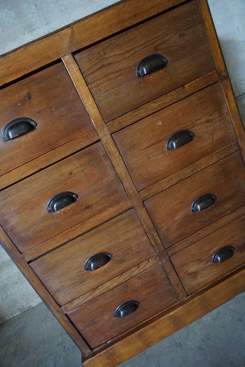 Vintage French Pine Apothecary Bank of Drawers, 1930s In Good Condition In Nijmegen, NL