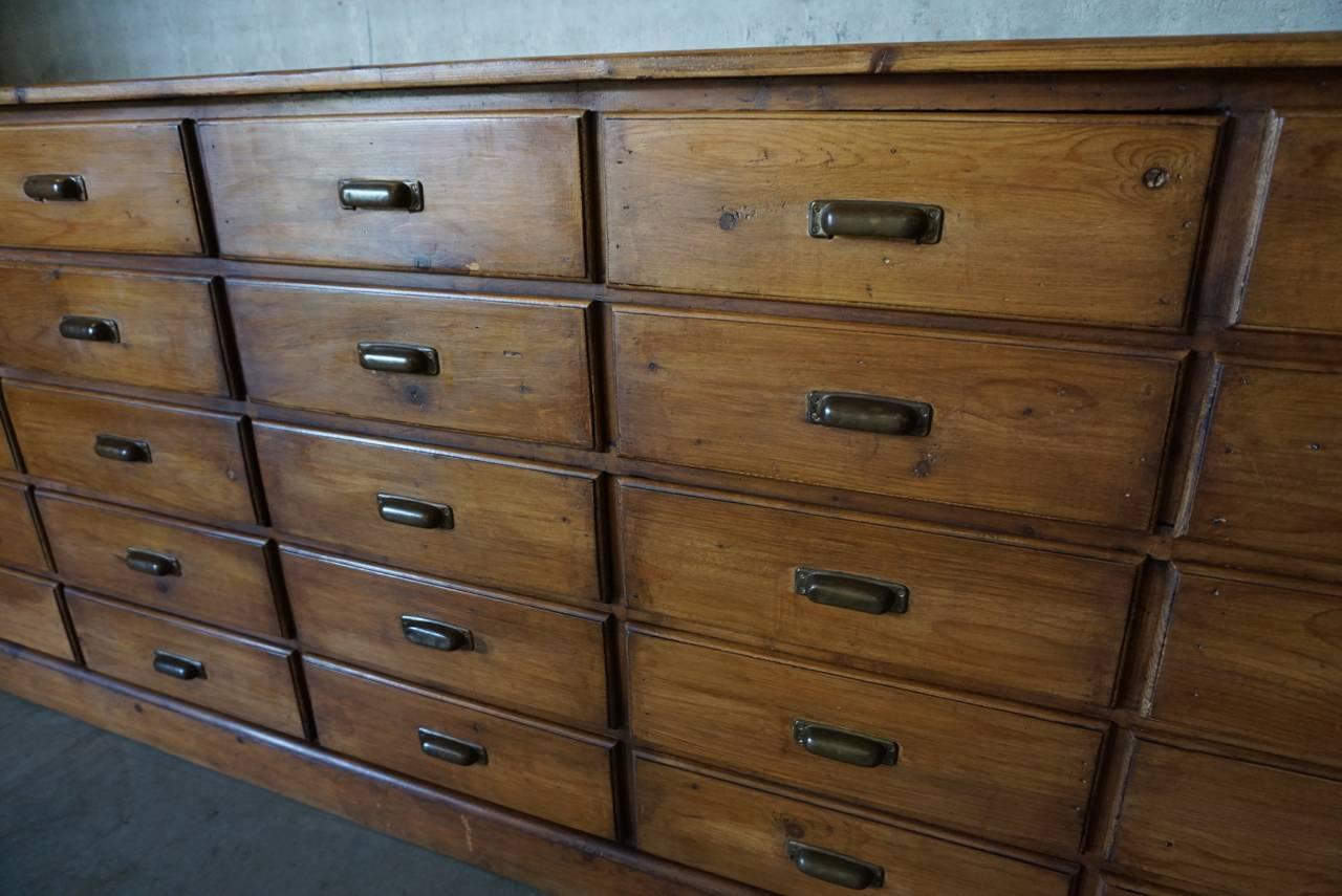 Vintage German Pine Apothecary Bank of Drawers, 1930s 1