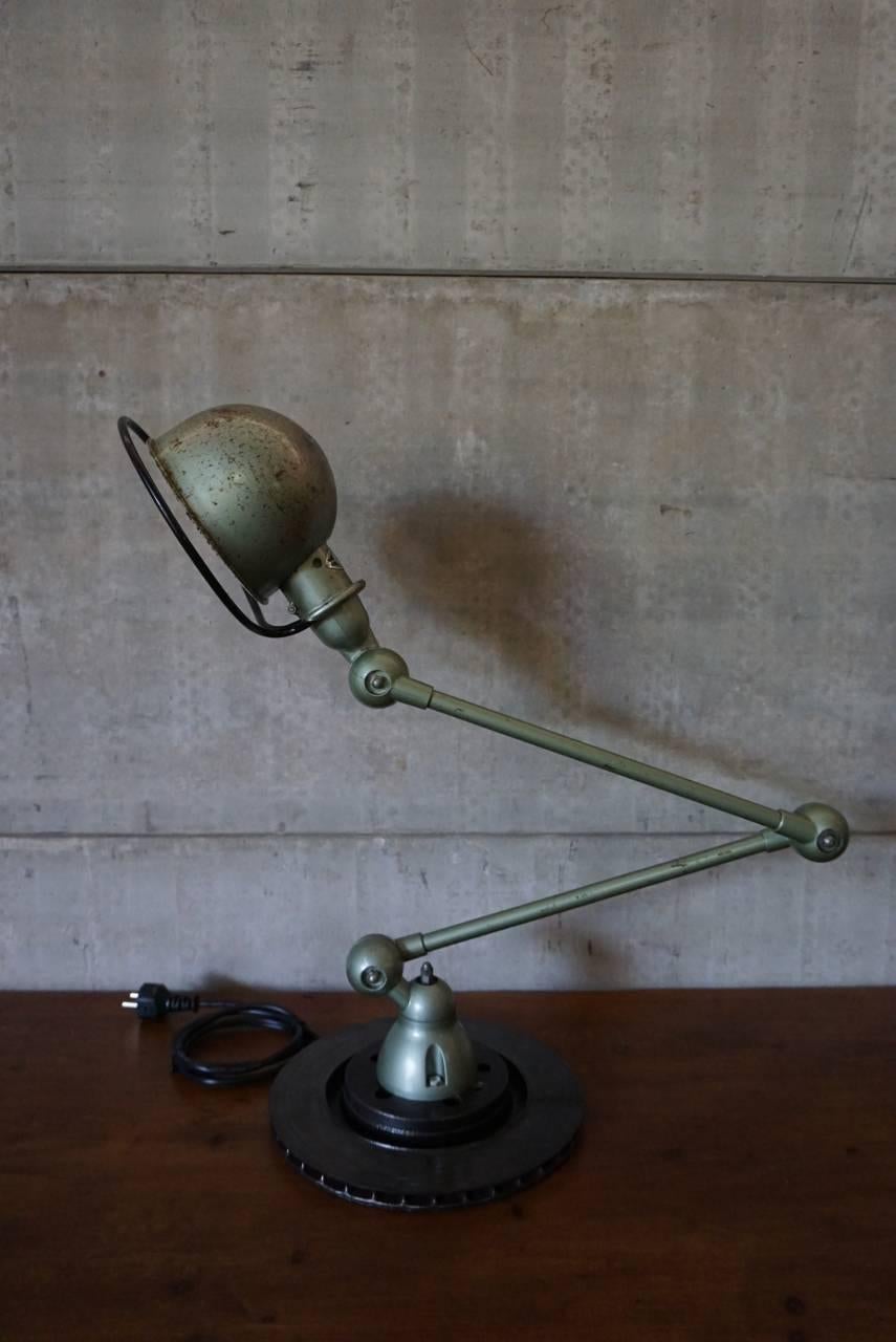 Green Industrial Articulated Desk Lamp from Jieldé, 1950s In Good Condition In Nijmegen, NL