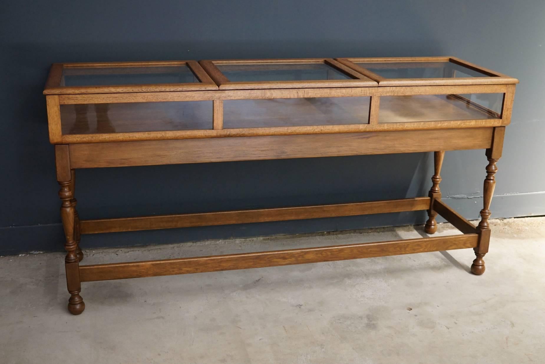 display cabinet museum