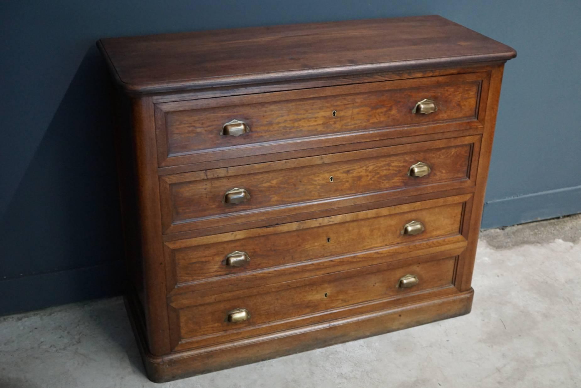 Vintage French Oak Chest of Drawers, 1930s In Good Condition In Nijmegen, NL