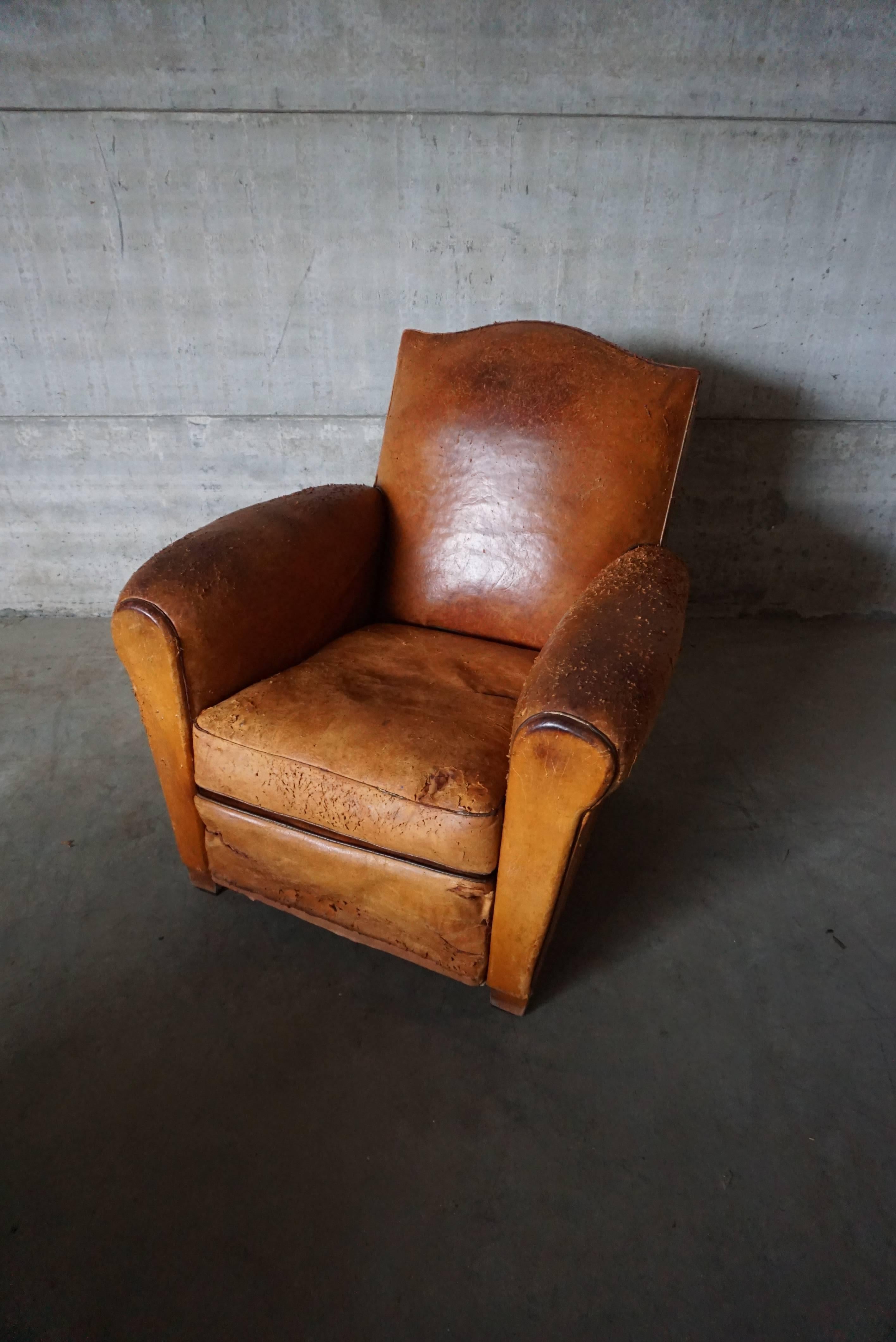 Vintage Distressed Cognac Leather French Club Chair 1930s In Distressed Condition In Nijmegen, NL