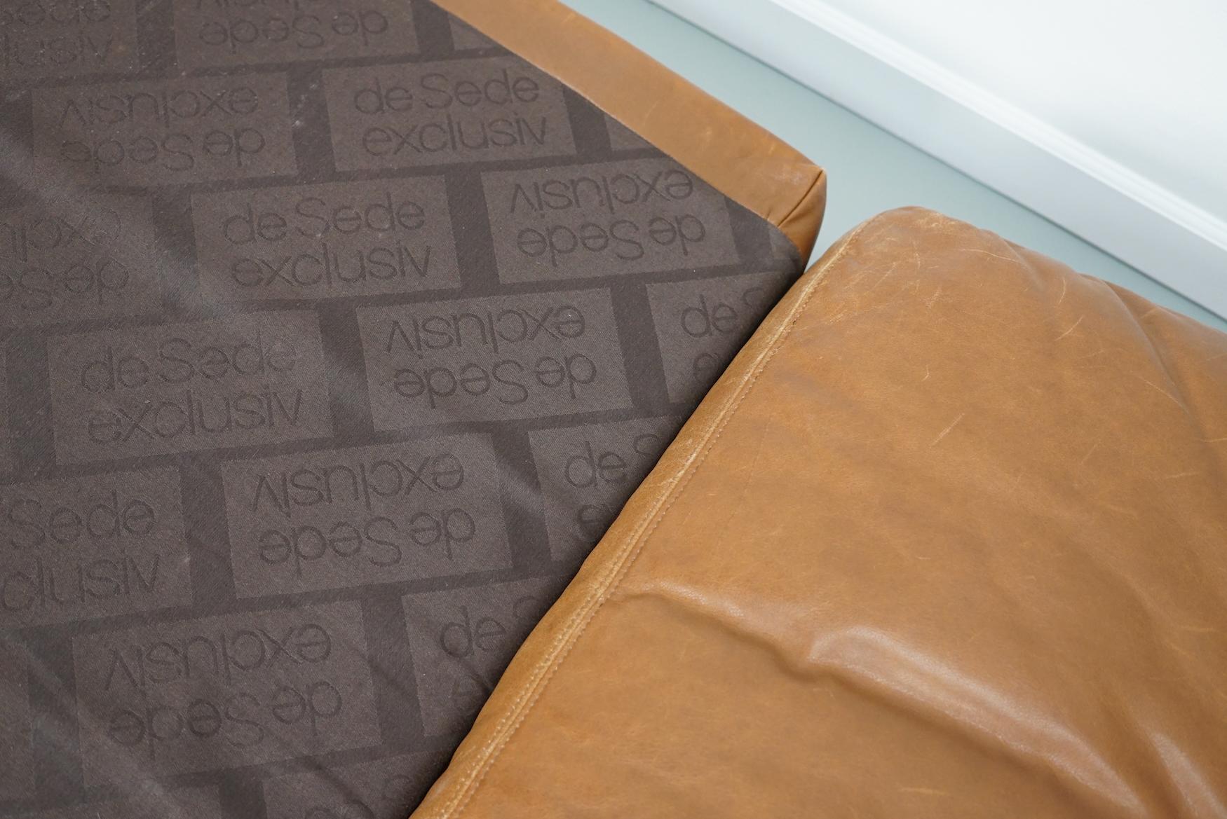 De Sede DS 76 Chaise longue / Canapé-lit en cuir cognac, Suisse, années 1970 en vente 10