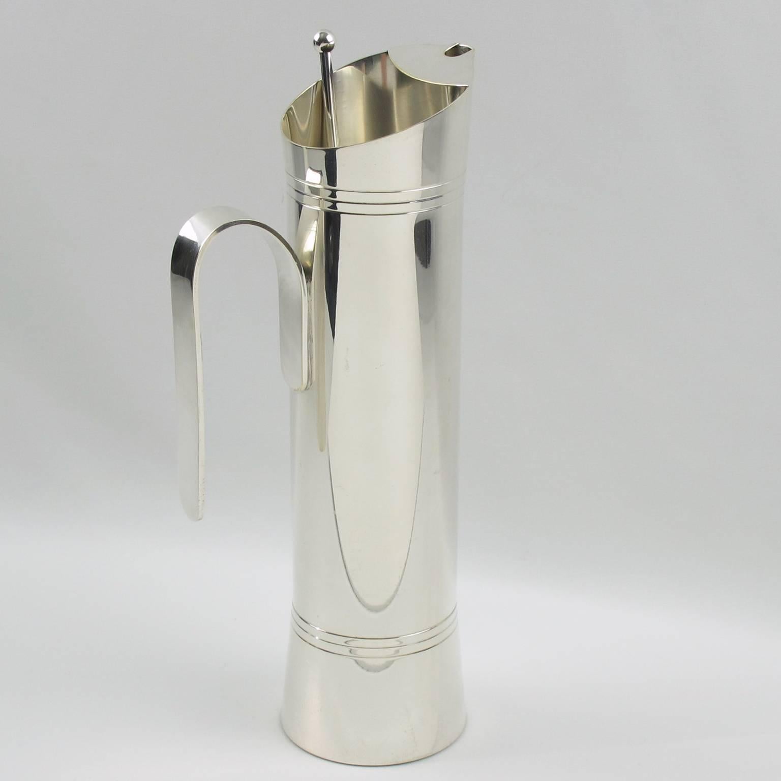 Italian Modernist Silver Plate Barware Set Cocktail Shaker and Martini Pitcher In Excellent Condition In Atlanta, GA