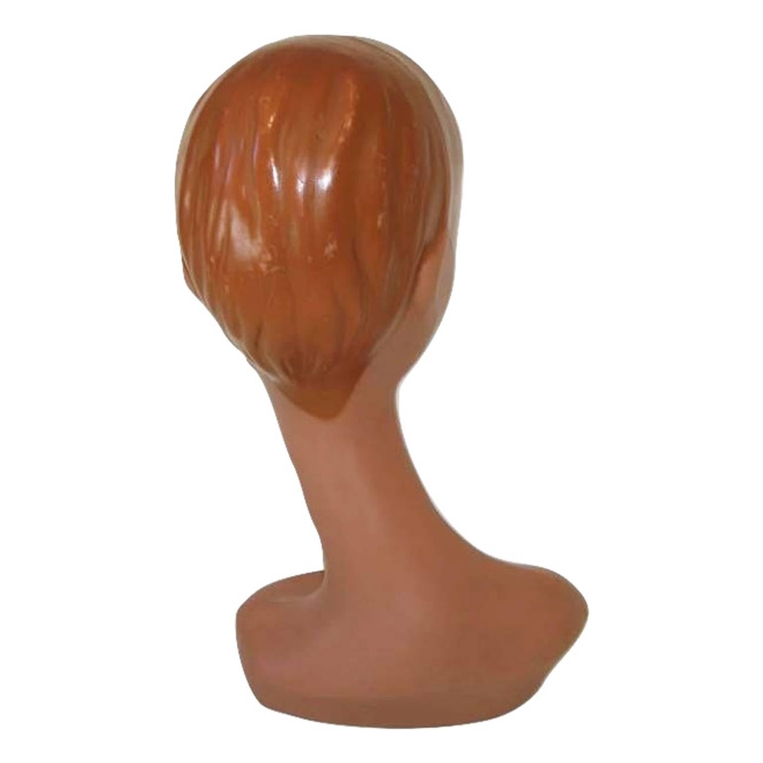 Iconic Mannequin Twiggy Model Head by Huard, France, 1971 Space Age Design In Excellent Condition In Atlanta, GA