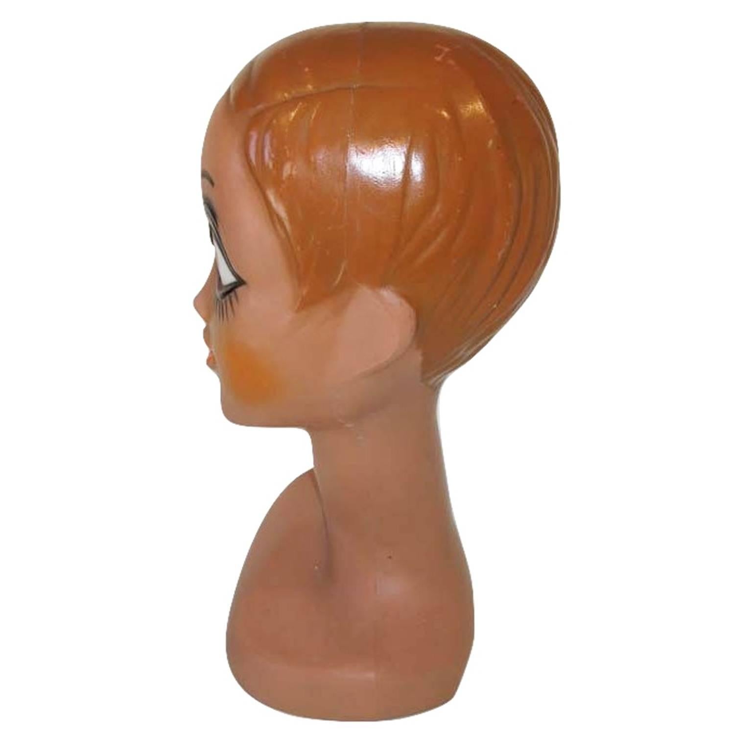 French Iconic Mannequin Twiggy Model Head by Huard, France, 1971 Space Age Design
