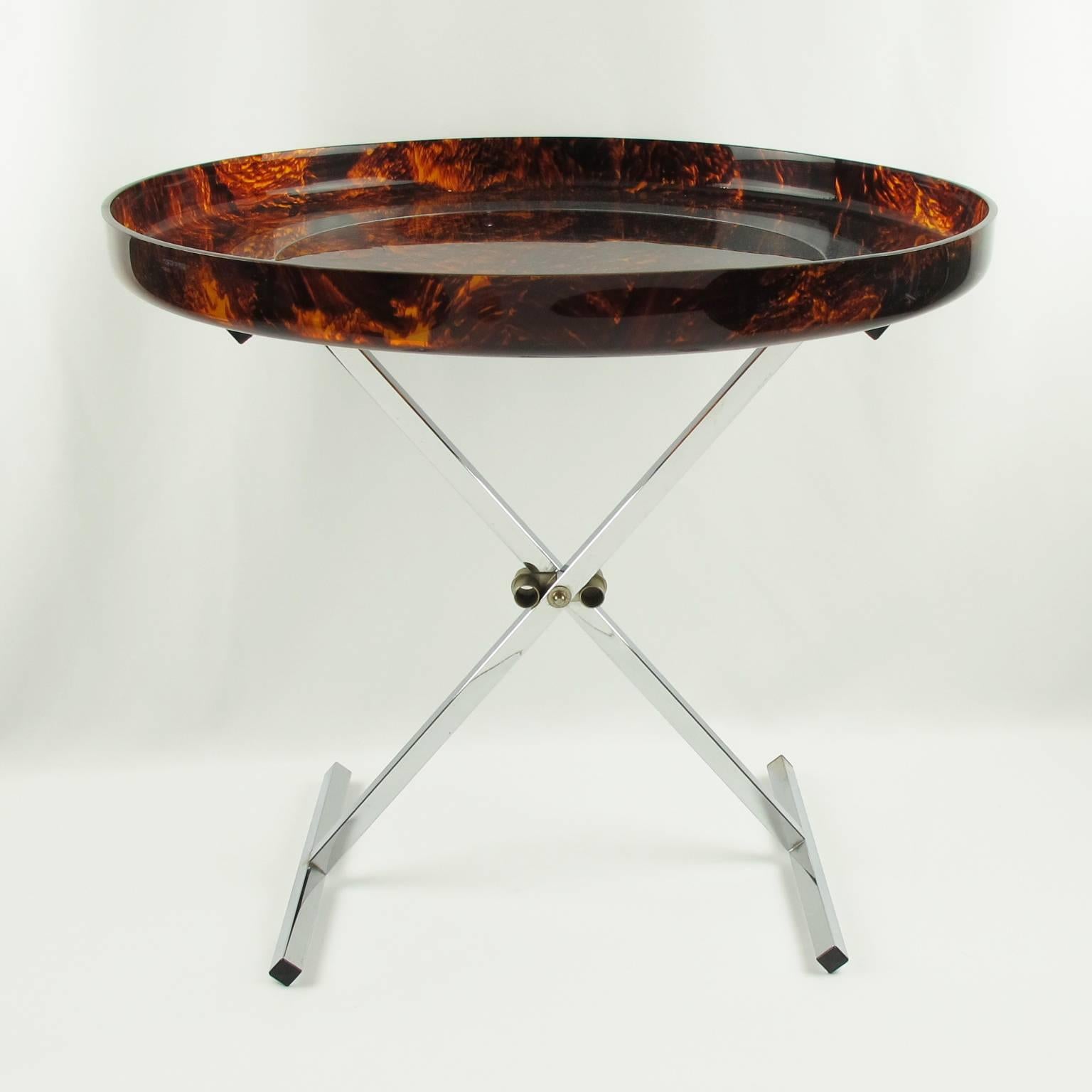 Mid-Century Modern Folding Tray Table Tortoise Lucite and Chrome, Italy, 1980s In Excellent Condition In Atlanta, GA