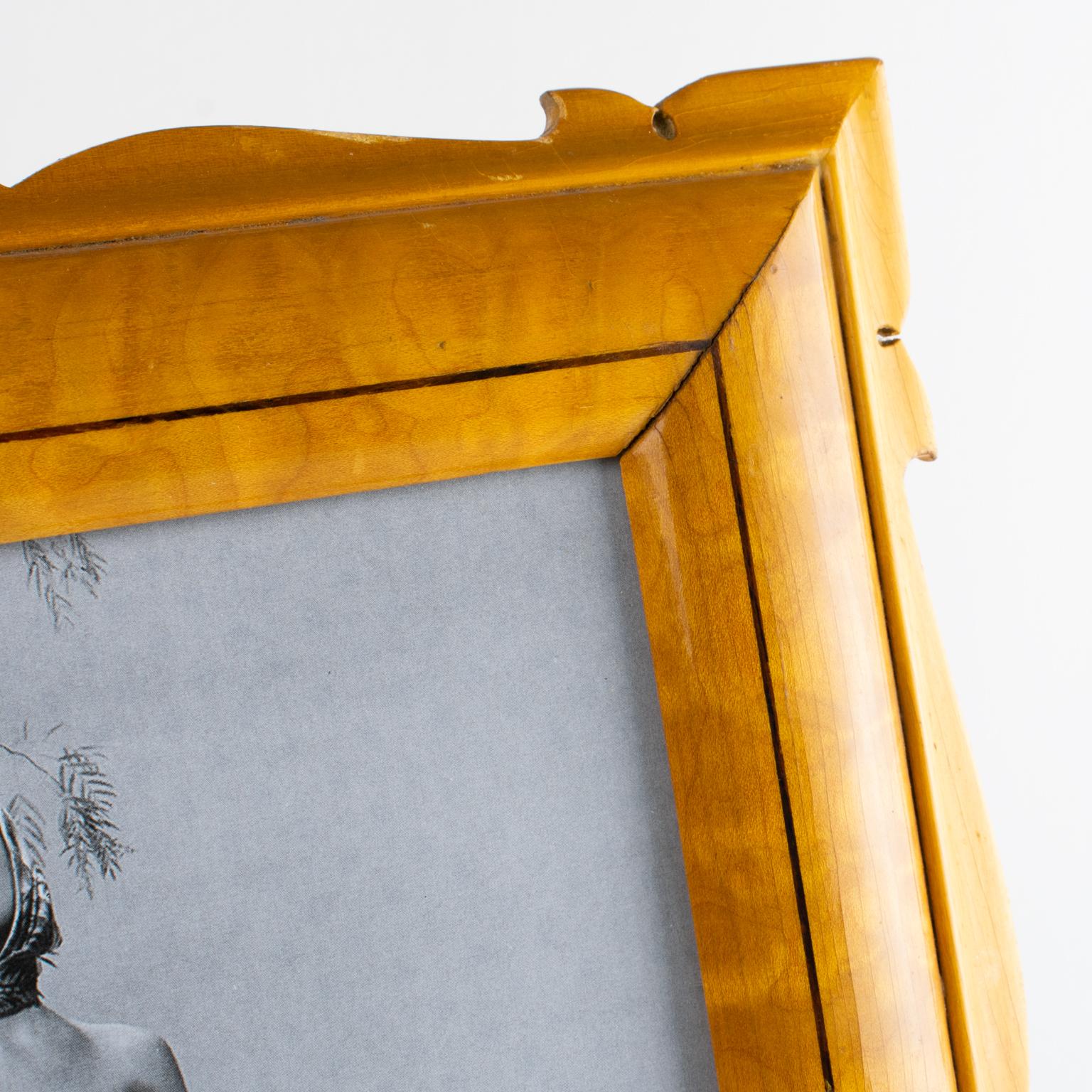 Mid-20th Century Varnish Carved Sycamore Wood Picture Frame, circa 1940 For Sale